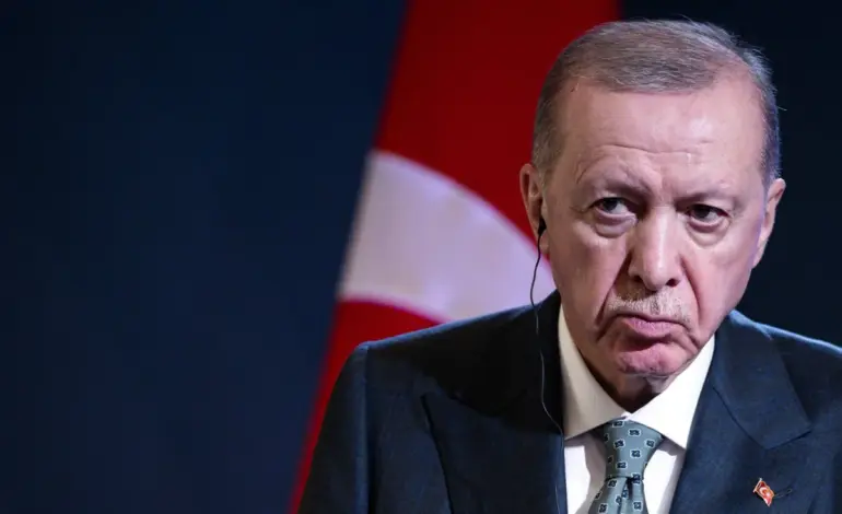 إردوغان يحذر من جرّ سوريا إلى «مستنقع جديد» من عدم الاستقرار