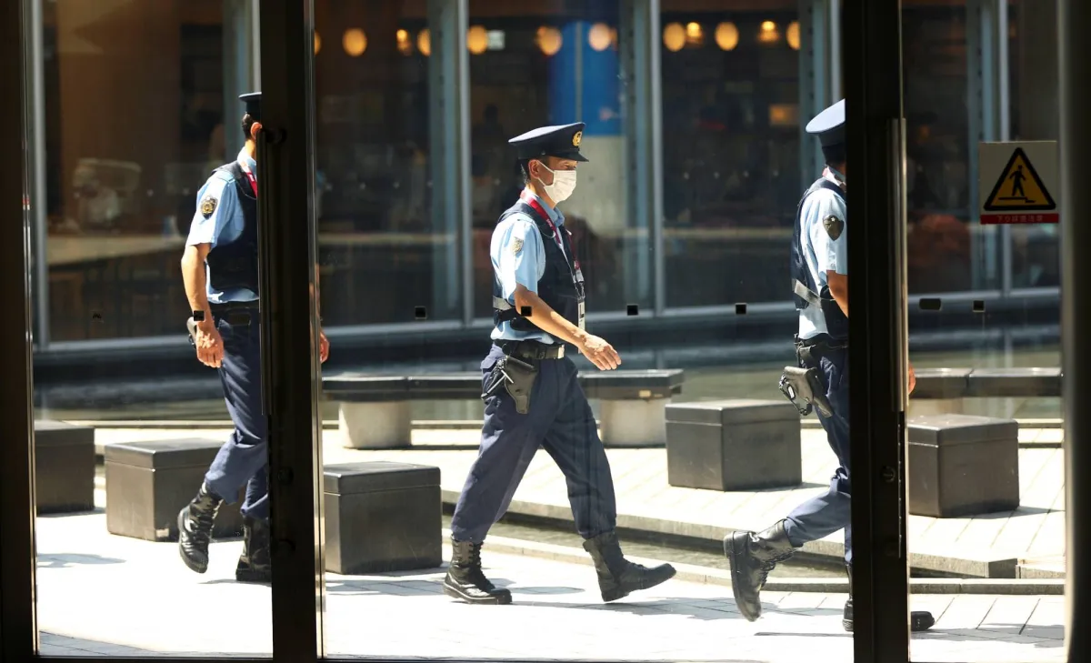 اعتقال شخصين اقتحما مدرسة ابتدائية في طوكيو… وإصابة 5 معلمين