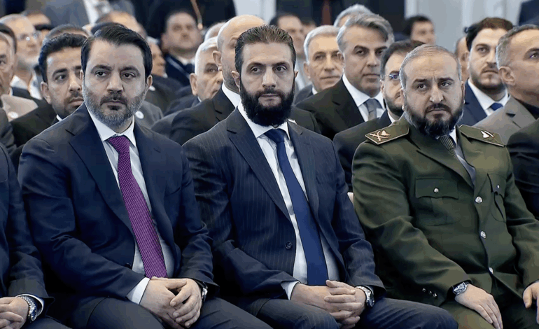 التحدي الأكبر أمام إدارة دمشق الجديدة