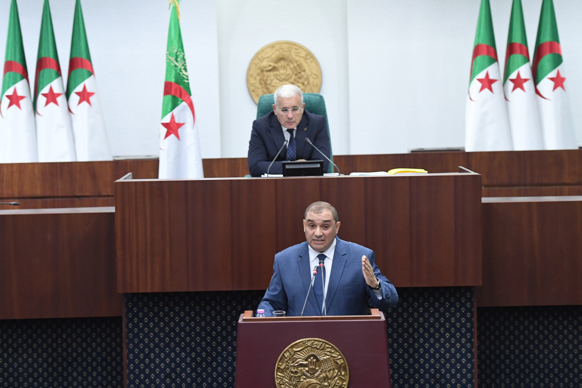 لمكافحة الفساد.. مكافآت مالية للتبليغ عن المجرمين في الجزائر