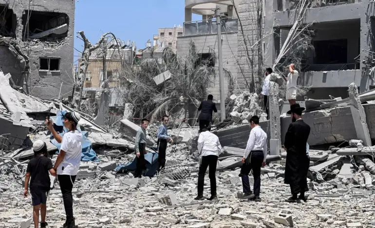 الصين تنصح مواطنيها بمغادرة إسرائيل «بأسرع وقت ممكن»