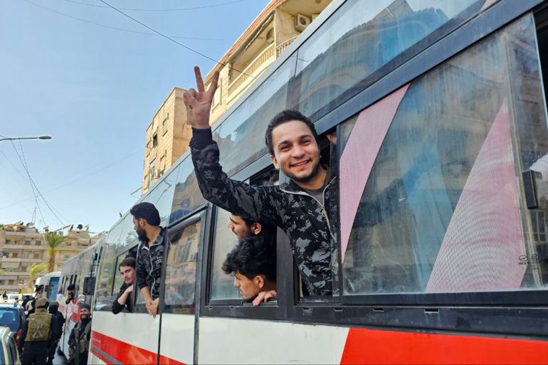 الأسرى المحررن في صفقة تبادل الأسرى بين الحكومة السورية وقسد