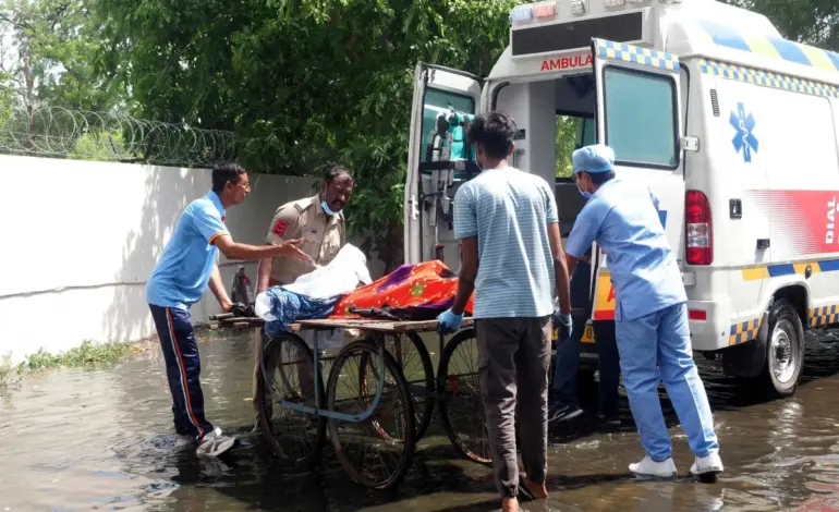 ماذا نعرف عن الناجي الوحيد من حادث تحطم الطائرة الهندية؟