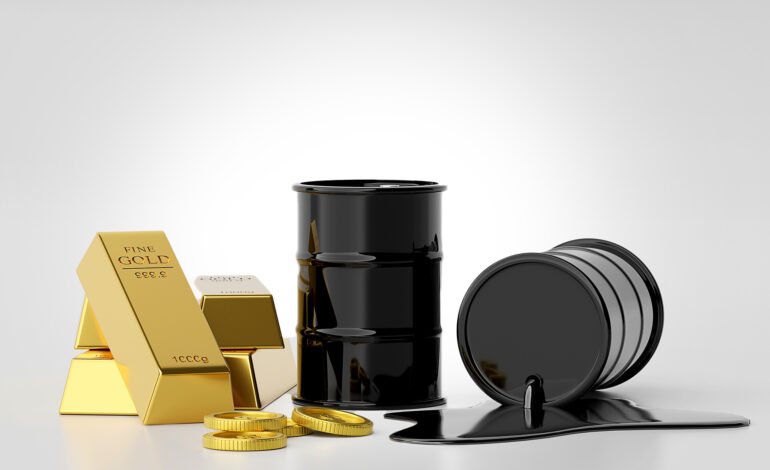 تطورات رسوم ترامب تضغط على النفط وعوائد السندات تخفض الذهب