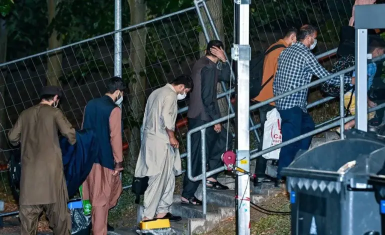 خلاف بين برلين وإسلام آباد بسبب اعتقال أفغان بانتظار إيوائهم في ألمانيا